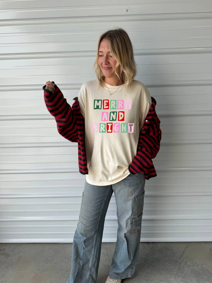 Merry & Bright T-shirt för wholesale av Jules Co