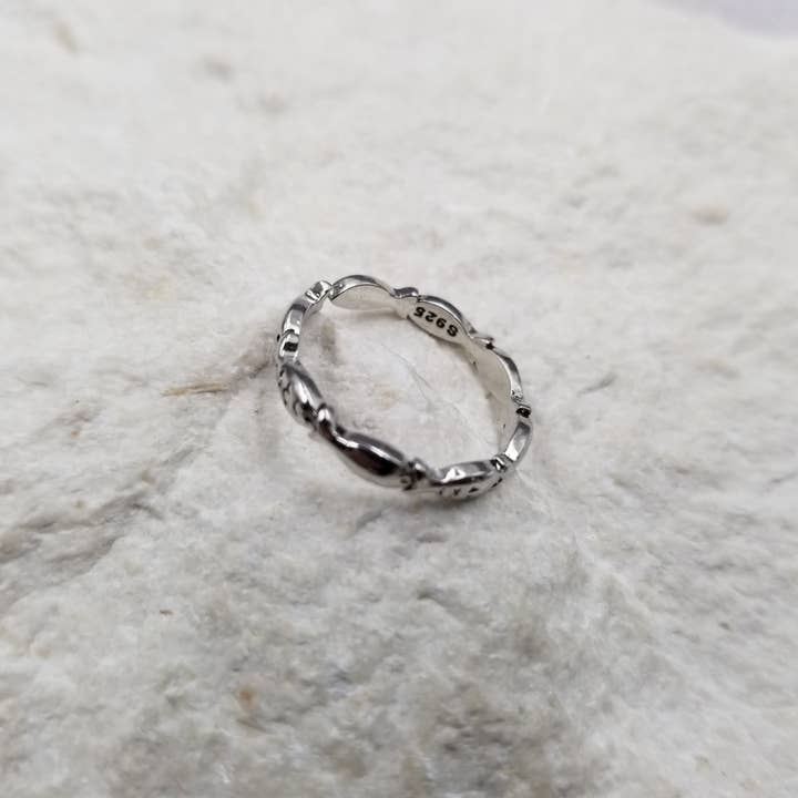 Treasure Wholesale - Wholesale Band/Stacked Ring - Silver Little Fish Ring2