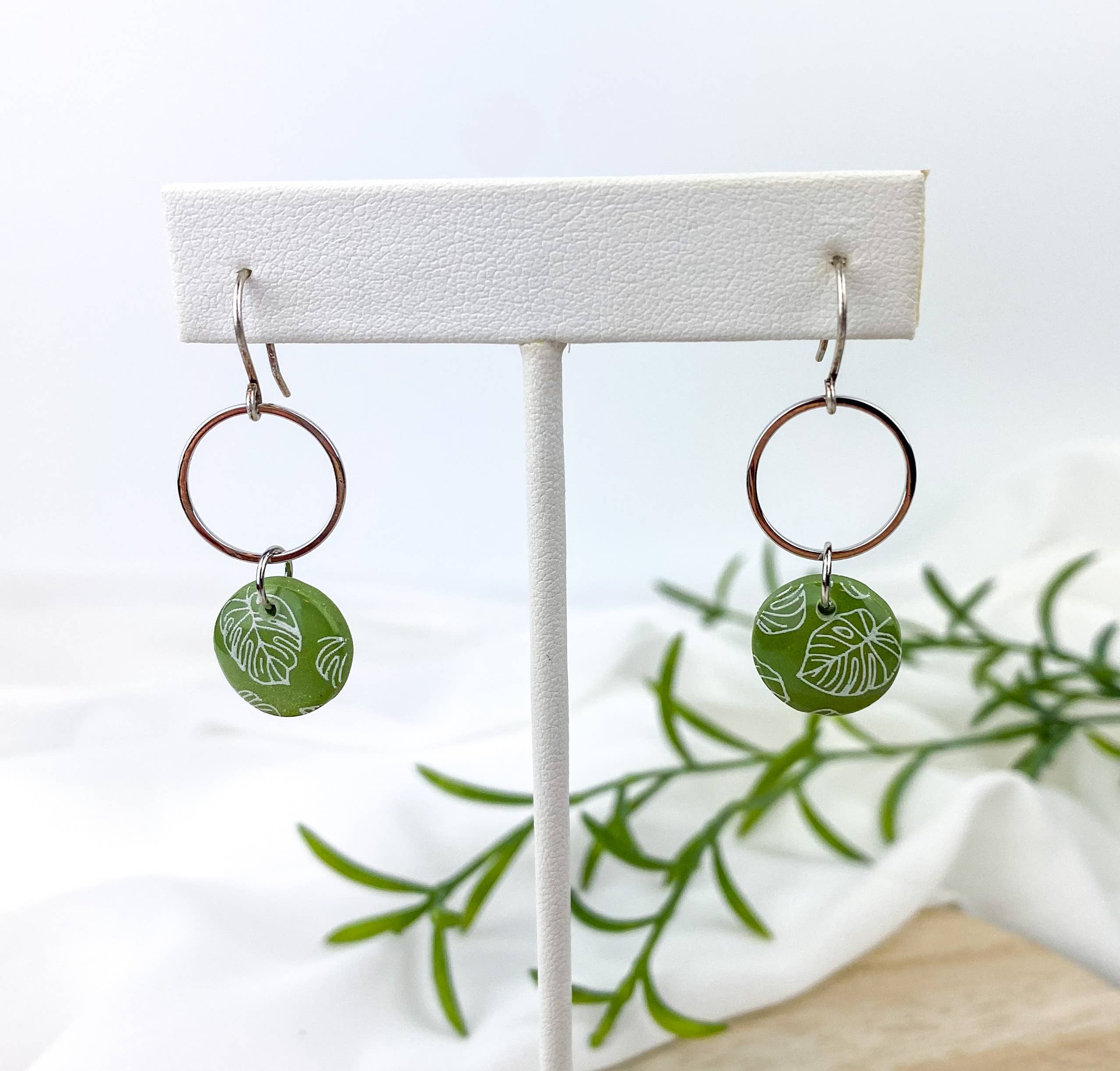 Light Shine - Wholesale Dangle Earrings - Monstera Leaf Dangle Earring | Green Spring Clay Drop |Plant8