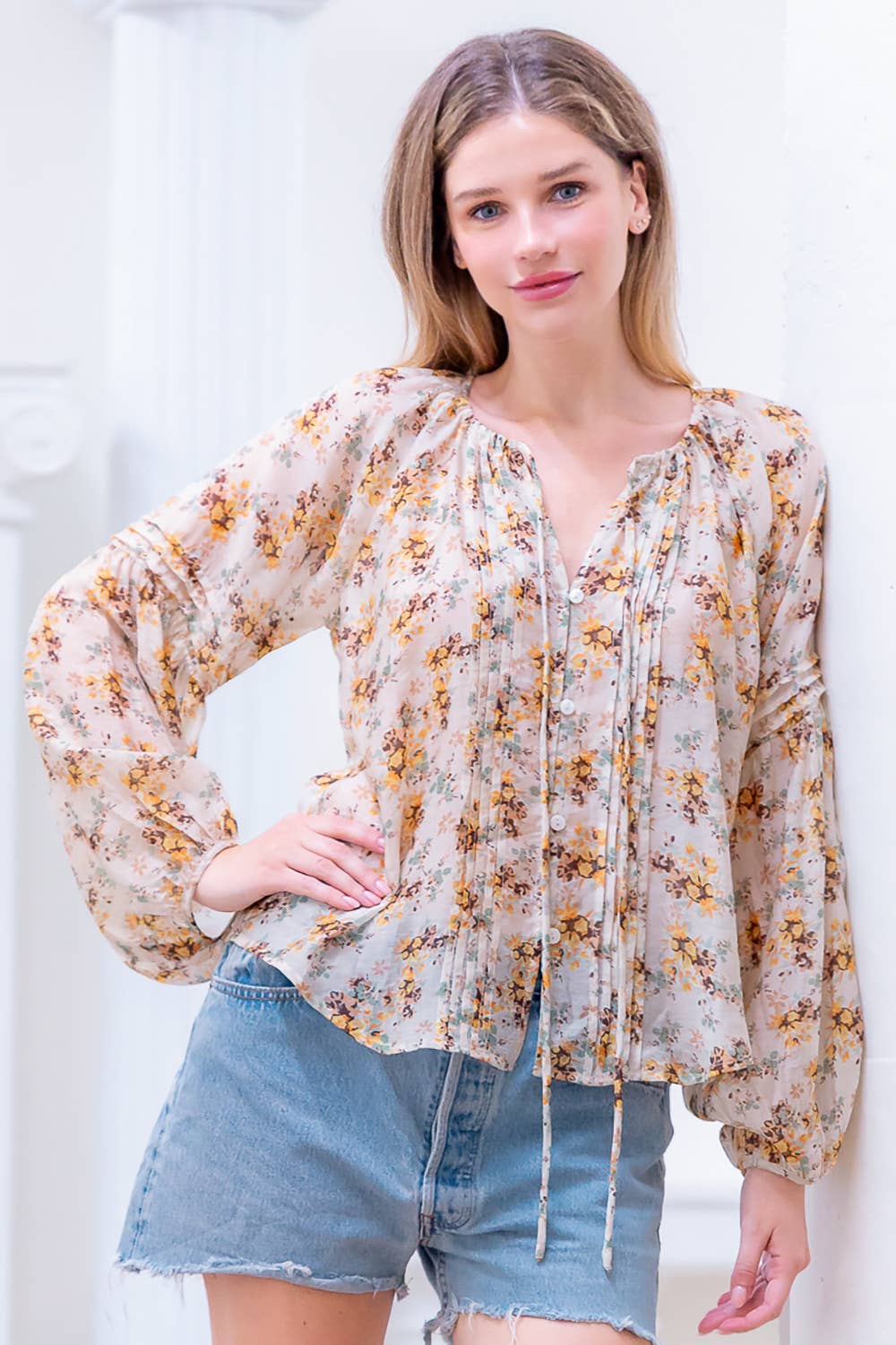 MULTI HT28741T-BUTTON DOWN PINTUCK DETAIL DITSY FLOWER PRINTED for wholesale on Faire1