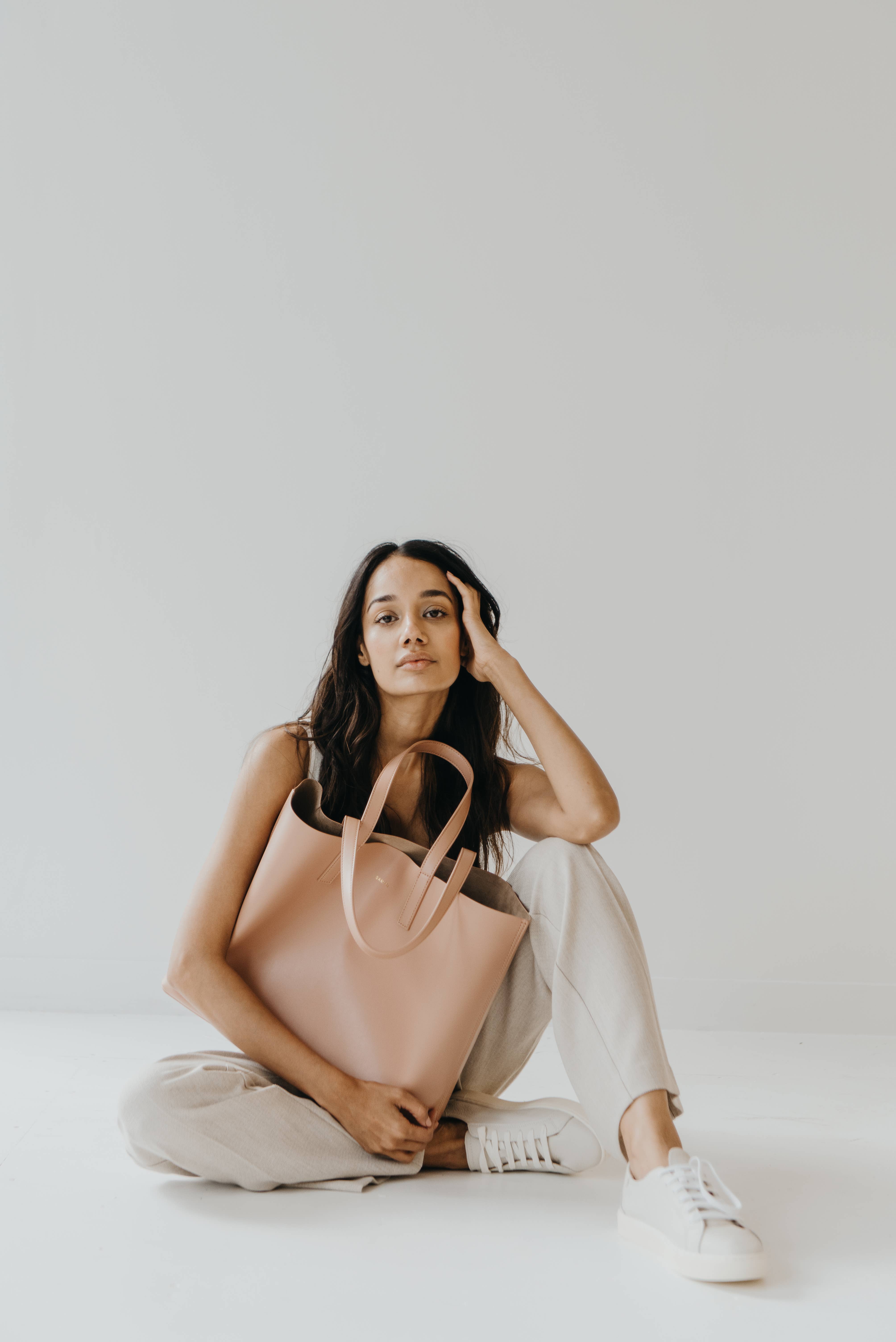 Samara Bags - Wholesale Tote Bag - Women's - The Apple Leather Tote3