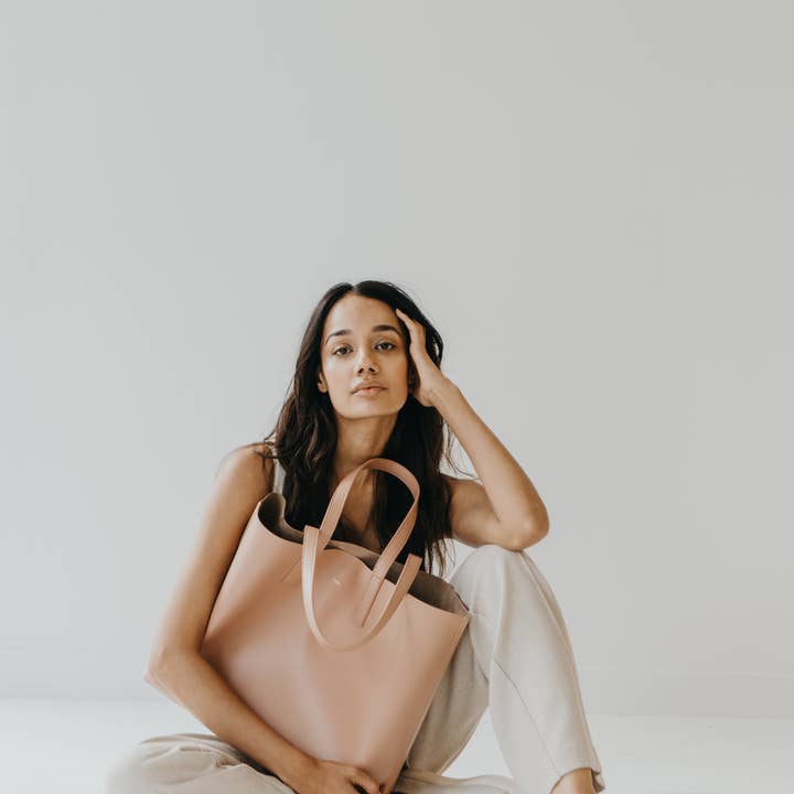 Samara Bags - Wholesale Tote Bag - Women's - The Apple Leather Tote3