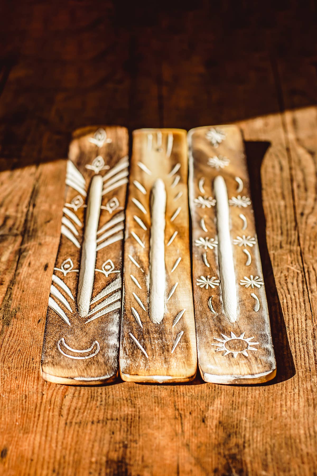 Mindful Living Co. - Wholesale Incense - Mindful Living – Mango Wood Incense Ash Catcher3