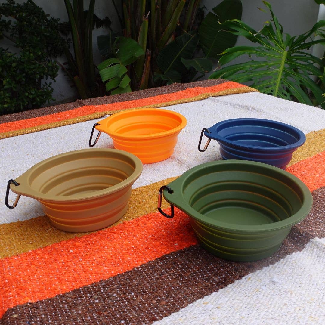 Tilley + Me - Wholesale Pet Bowl - Cat/Dog - Desert Tones Travel Collapsible Pet Bowl with Carabiner Clip2