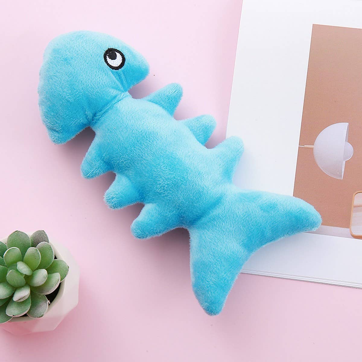 PAWPAWwholesale - Wholesale Pet Toy - Cat - Plush Fishbone Toy, Fun Chew for Cats & Dogs_CWMM54840