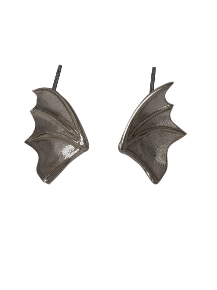 orecchini a bottone con pipistrello per la vendita all'ingrosso da parte di Kira Don Jewel
