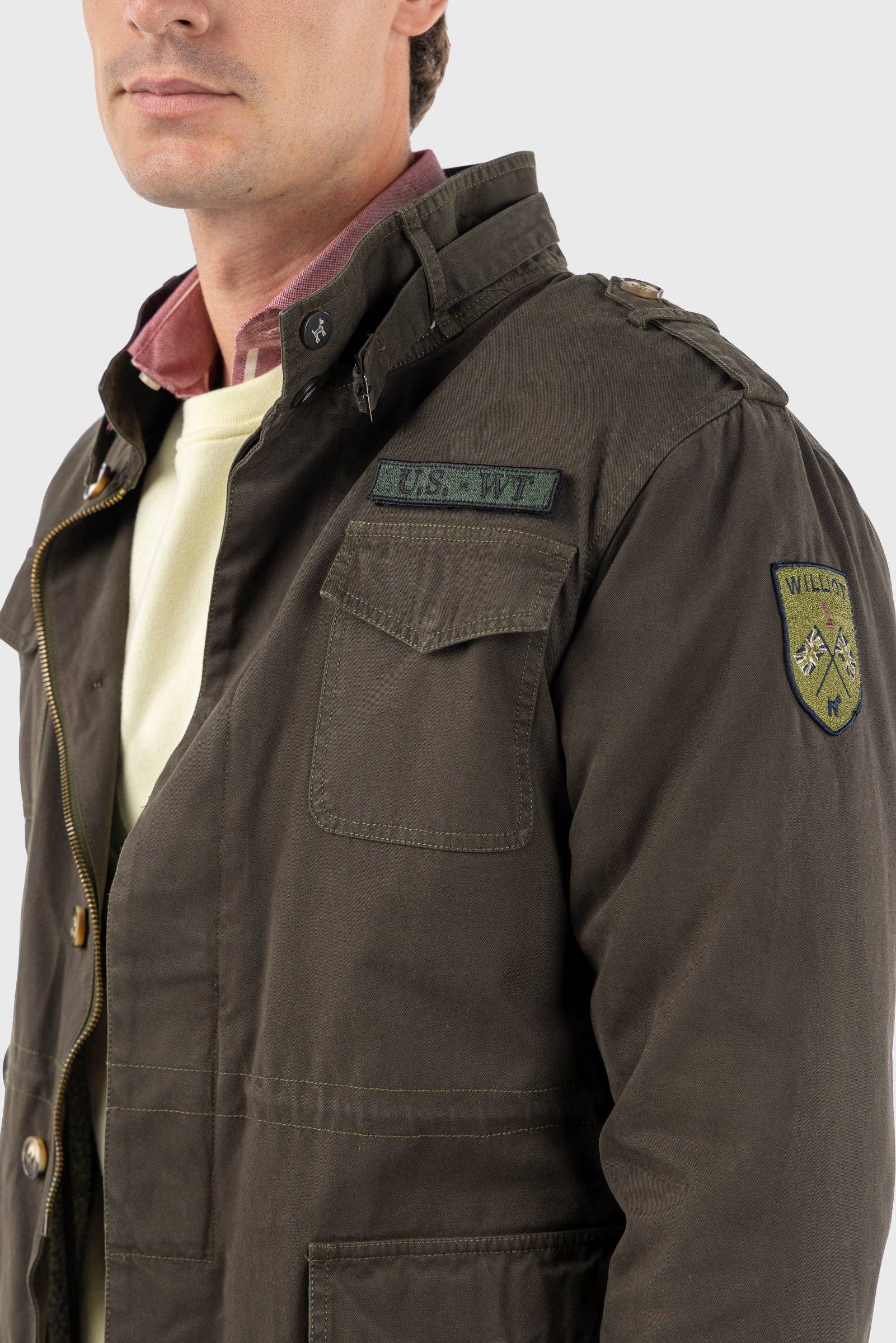 williot – Großhandel Jacke - Herren – Saharan-Jacke mit khakifarbenen Aufnähern4