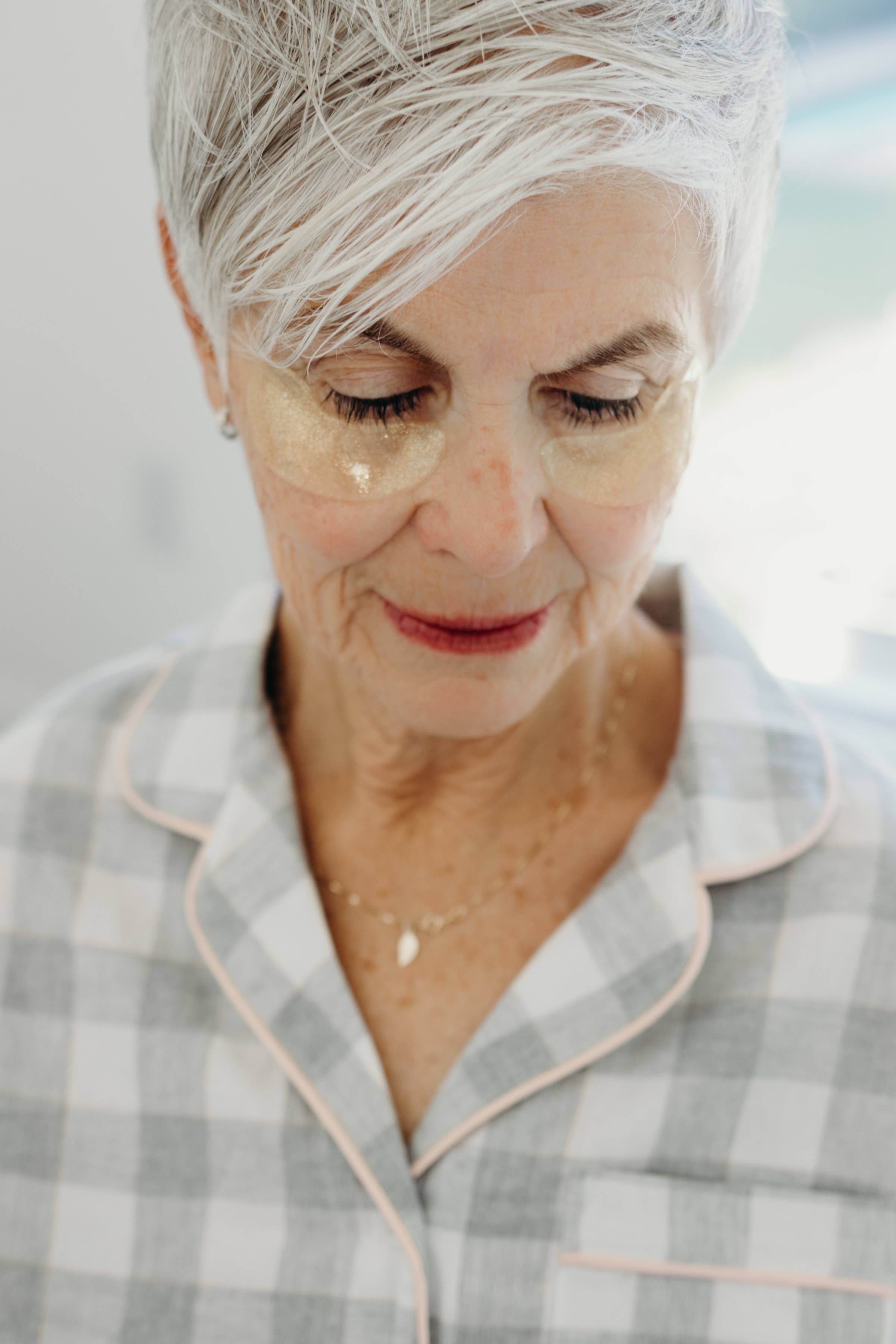 ToGoSpa - Wholesale Eye Treatment Mask - EYES: Gold Dust 24K Magic- The Anti-Aging Bling - 3 pack6