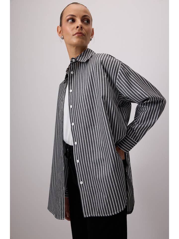Siyah THIN STRIPED OVERSIZE SHIRT - COTTON BLEND for wholesale on Faire2
