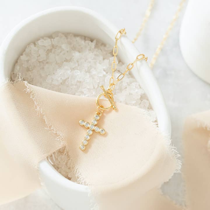 Splendid Iris - Wholesale Pendant/Charm Necklace - Sparkle Cross Toggle Necklace