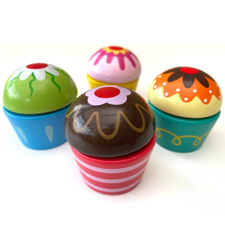 BeeSmartToys - Wholesale Toy Set - Kids - VIGA TOYS - WOODEN CUPCAKES PLAY FOOD SET