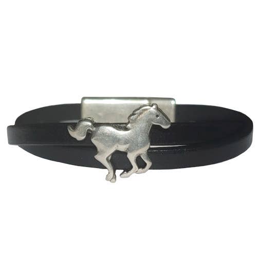 Bracelet femme en cuir Spirit, bracelet cheval, western pour la vente par The Essence of Silver