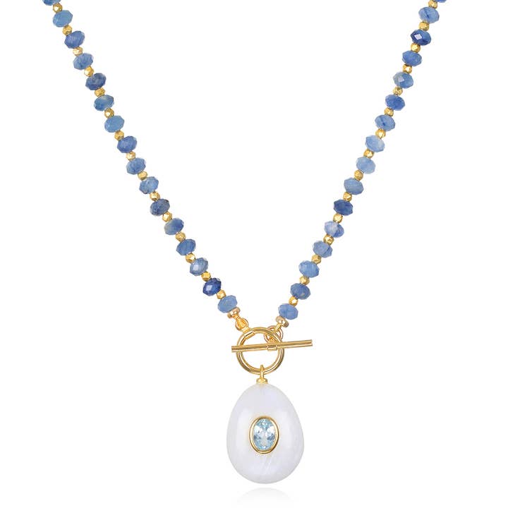 Collier Scintillant à Breloques en Cyanite, Pierre de Lune & Topaze pour la vente par Amelia Rose Jewelry