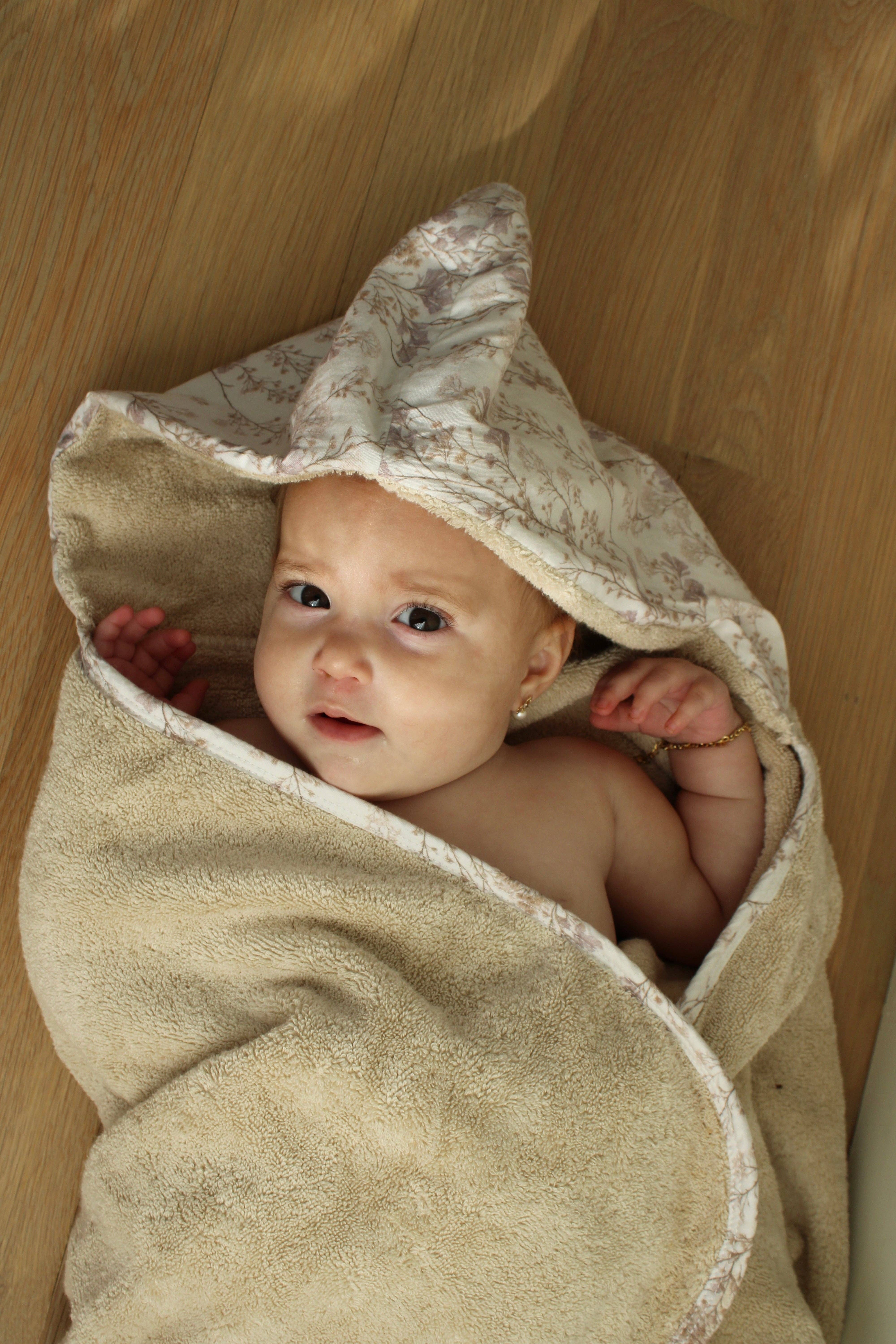 Little Threads - Wholesale Hooded Towel - Kids & Baby - Delicate Neutral Branches Bath Towel3