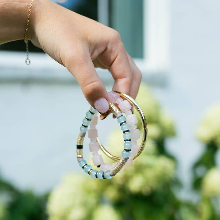 Allie + Bess - Wholesale Beaded Bracelet - Seagrass Vinyl Bracelet 6mm1