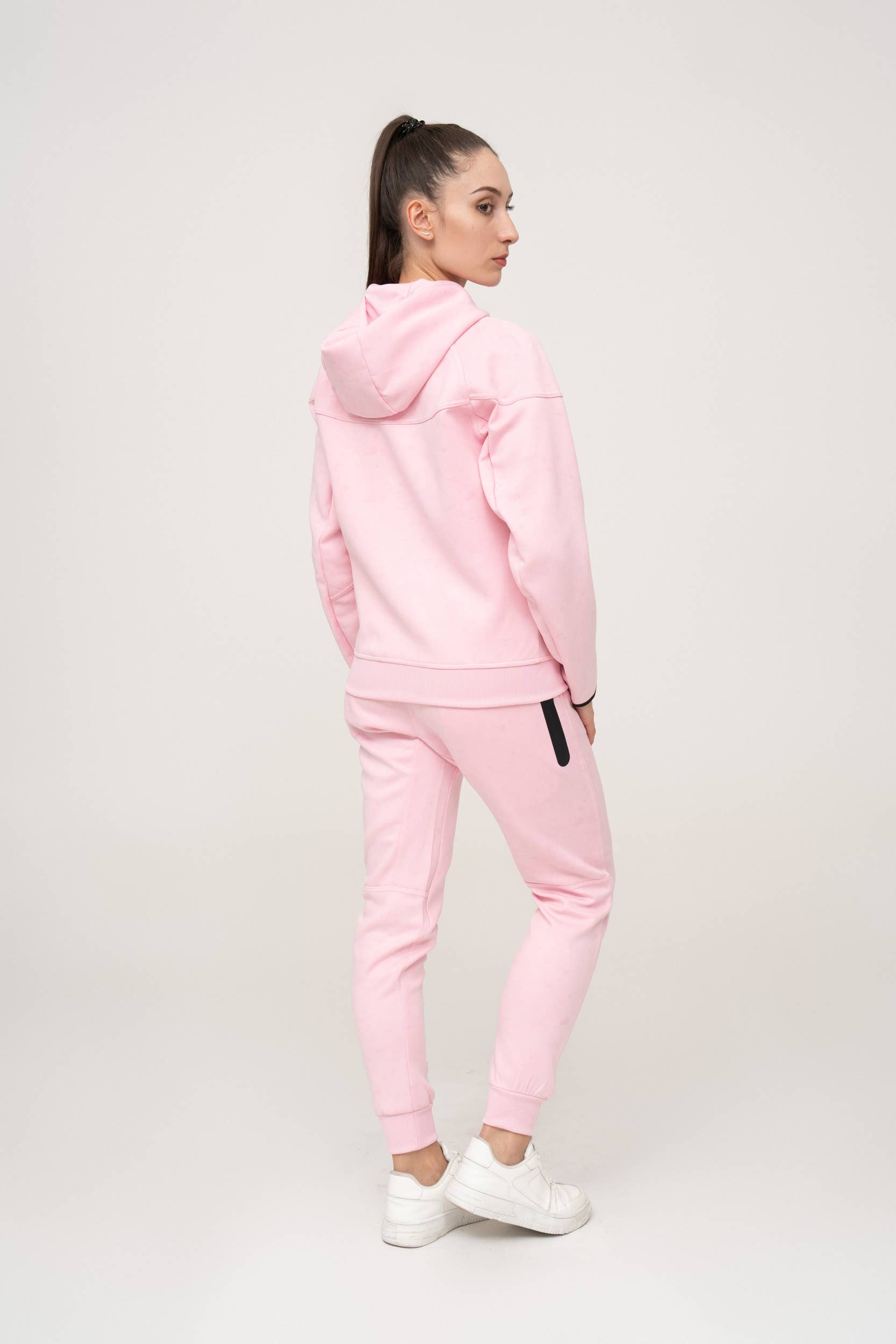 Zayne Paris – Engroshandel Activewear-sæt – til kvinder – Dame joggingtøj med hætte F016-22