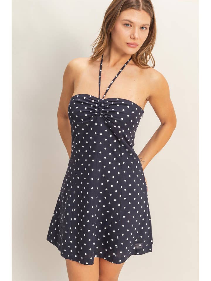 Rynket halterneck polkaprikket minikjole for engroshandel hos HYFVE