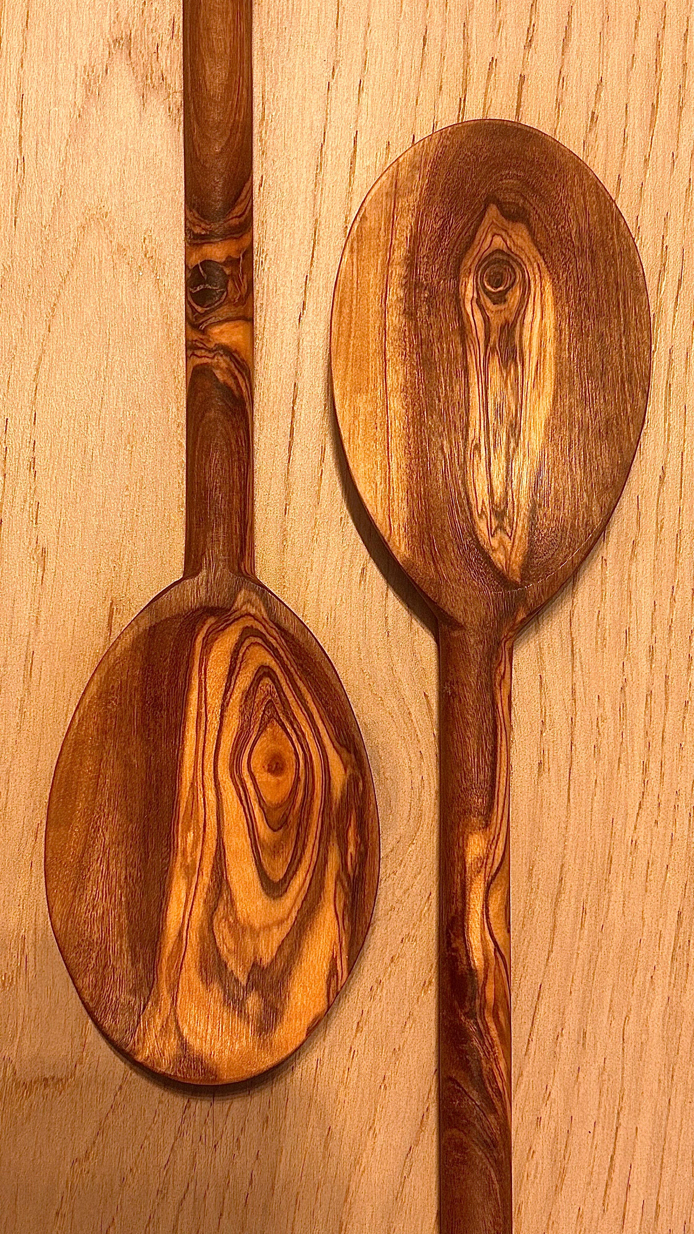 ZINE & LYNE - Wholesale Kitchen Spoon - Long olive wood spoon2