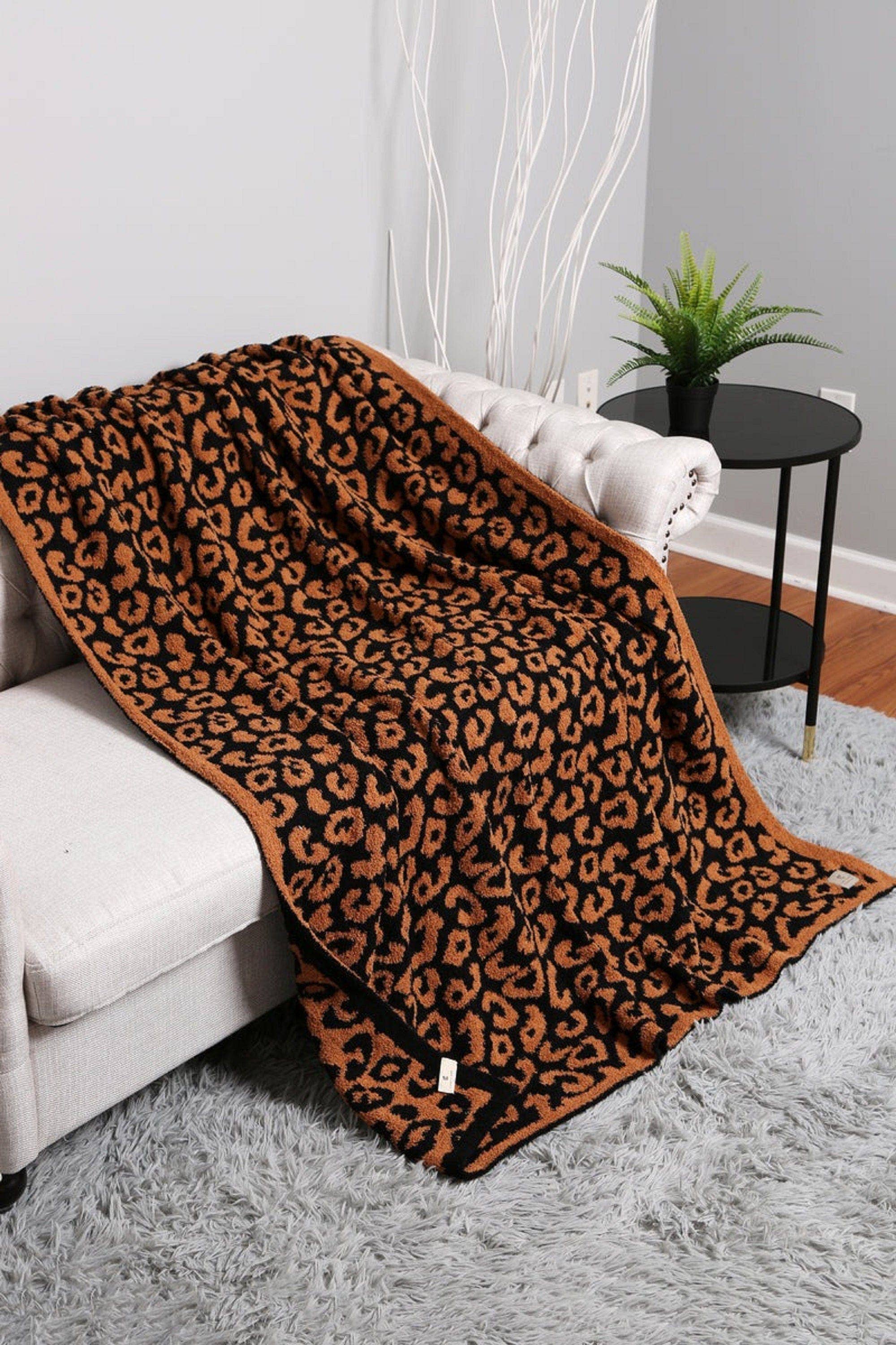 MiMi Wholesale - Wholesale Throw Blanket - Super Lux Leopard Print Throw Blanket2