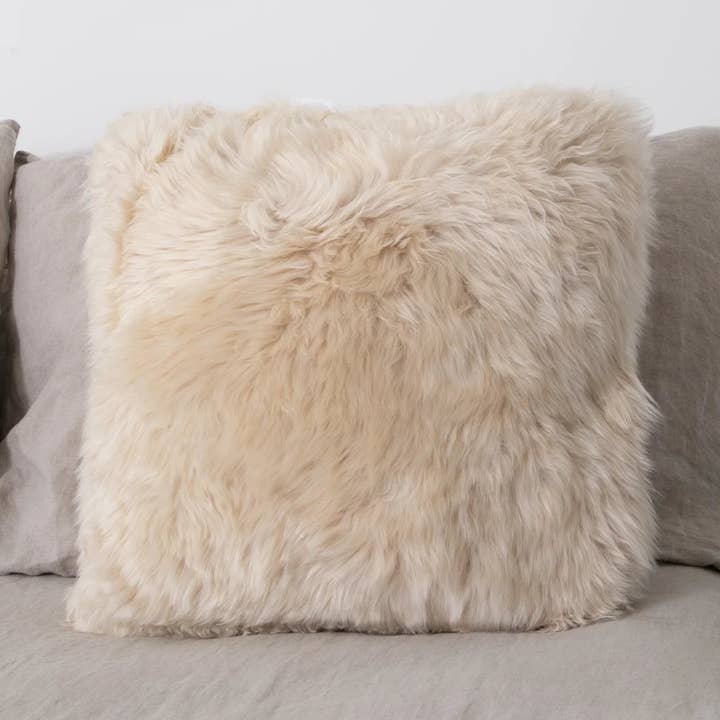 Cojín de Piel de Oveja Beige de Doble Cara 45x45cm para venta al por mayor de Native Natural