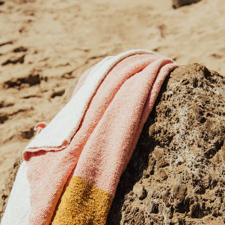 Sundream - Wholesale Throw Blanket - Sunrise - RECYCLED THROW BLANKET3