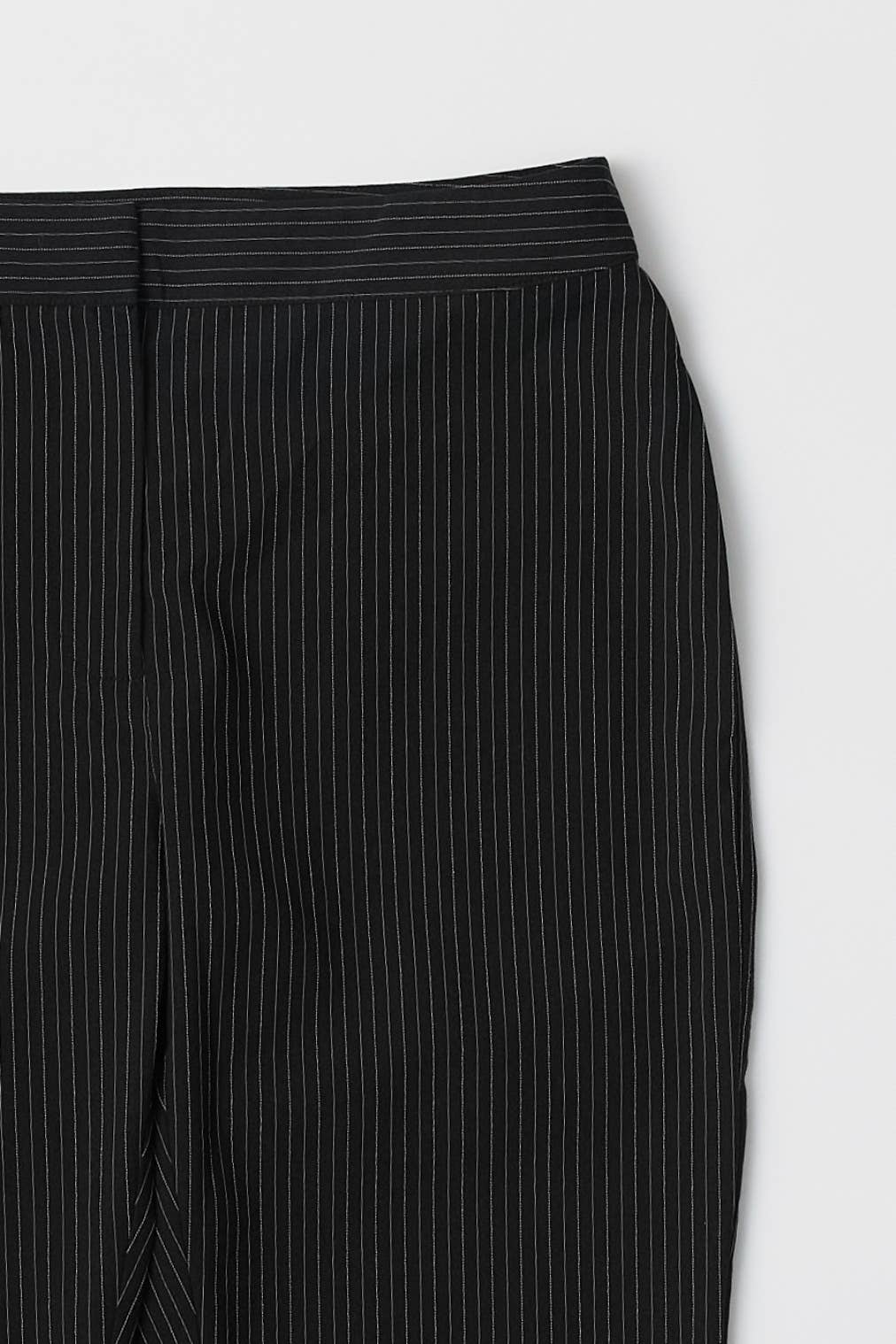 MOD REF - Wholesale Pants - Women's - The Ginny Capri Pants | Pinstripe Capri Pants6