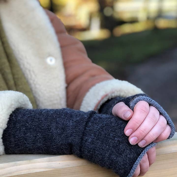 Samantha Holmes Alpaca Clothing and Gifts - Vendita all'ingrosso Muffole - Donna - Lunghi guanti senza dita in alpaca1