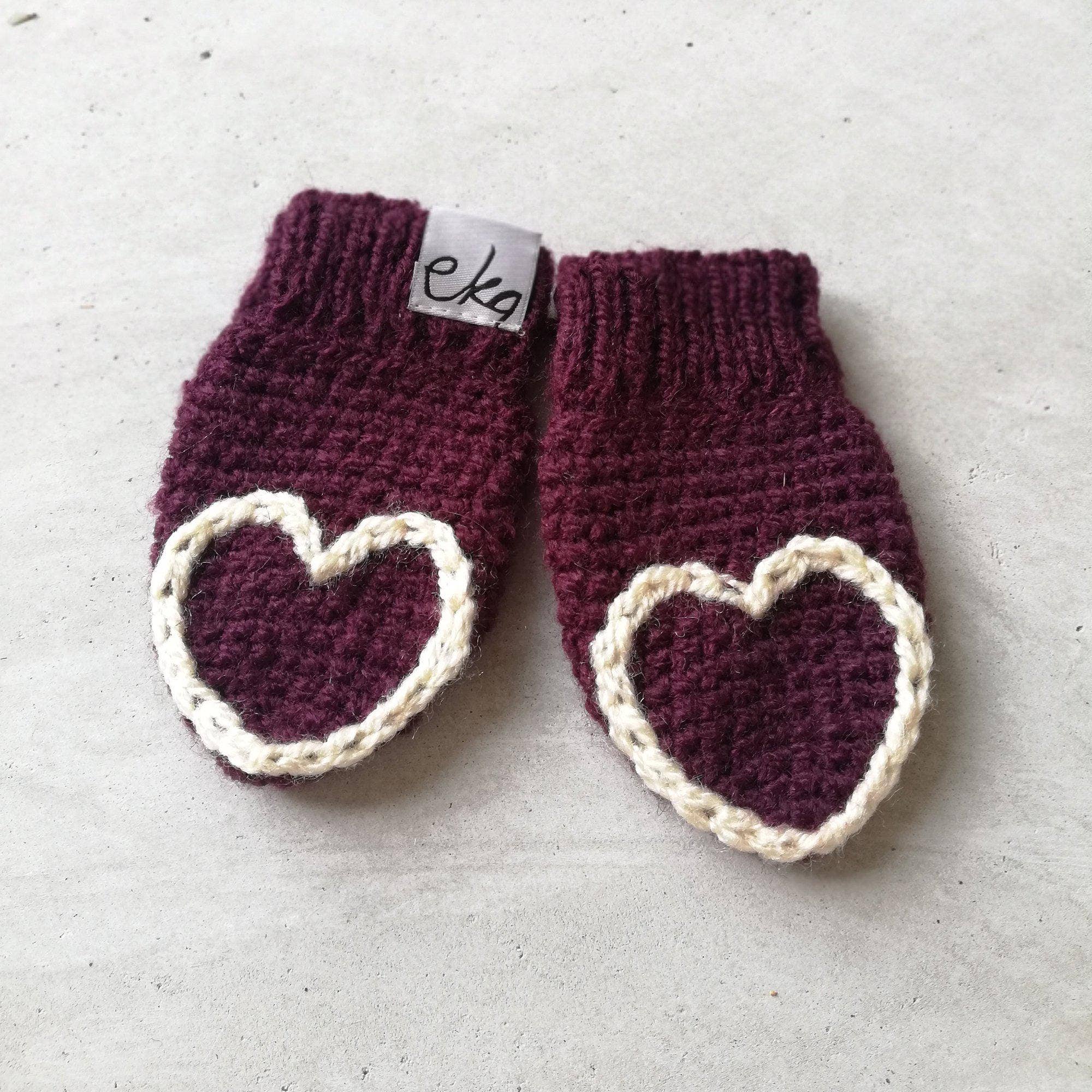 EKA – wholesale Mittens – Child – New Born Baby Heart Mittens8