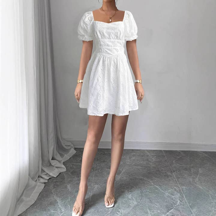 Söt kort klänning med fyrkantig halsringning och öppen rygg för wholesale av Mirazshoes WholeSale