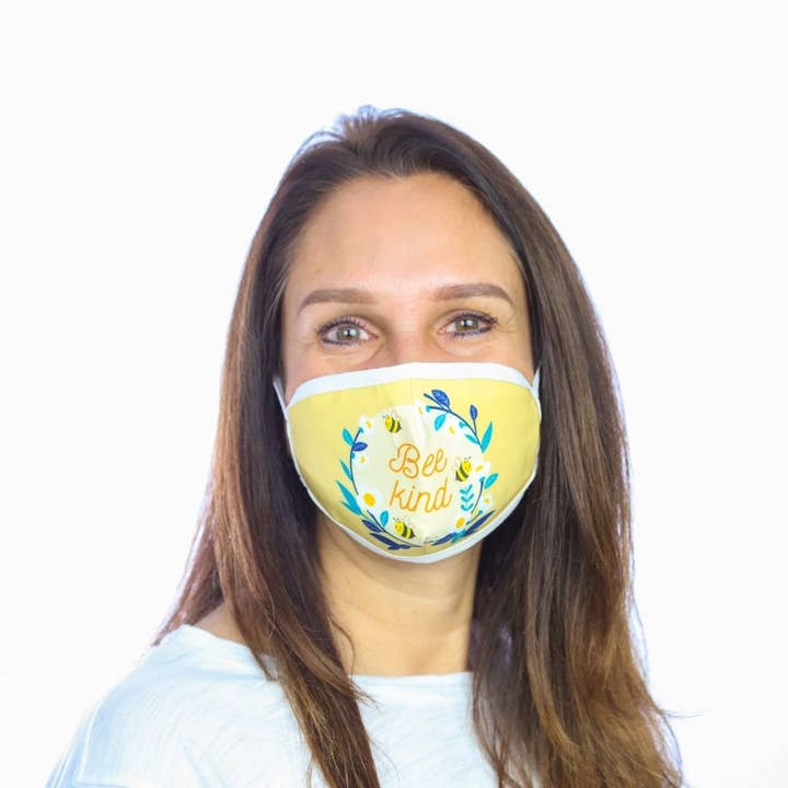 Bee Kind trippel lager skydd ansiktsmask - 2-pack för wholesale av Norms