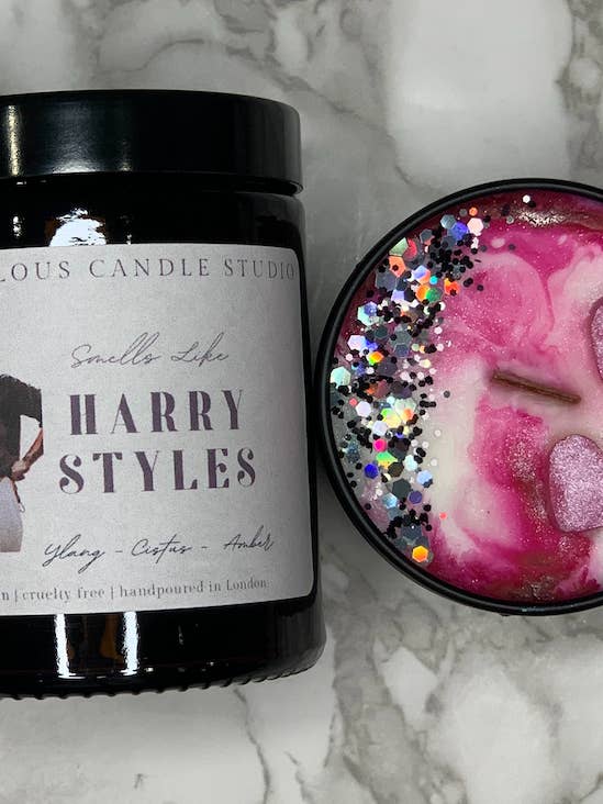 Bougie Harry Styles pour la vente par Marvelous Candle Studio