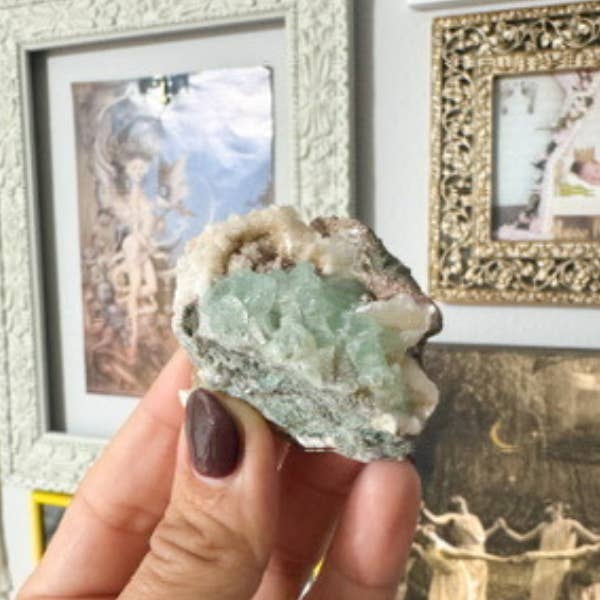 The House Of Gentry - Wholesale Spiritual Stone/Crystal - Green Apophyllite Cluster Crystal3