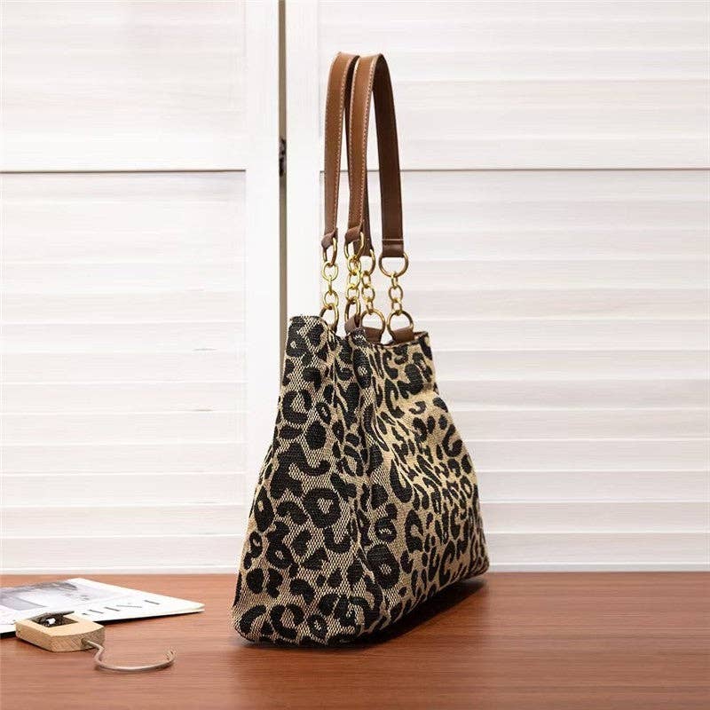 KAKI Borsa a tracolla con stampa leopardata - alla moda e spaziosa in vendita all'ingrosso su Faire5