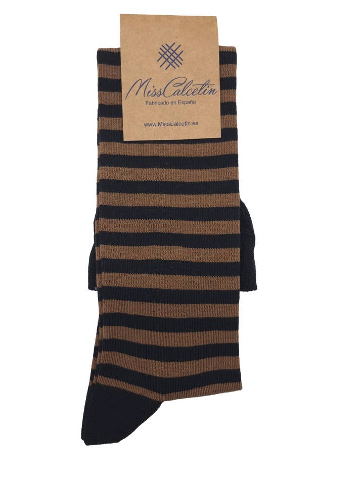 MissCalcetin High Shaft Fine Stripe Brown-Black and other Purchase Wholesale long socks. Free Returns & Net 60 Terms on Faire trending on Faire.