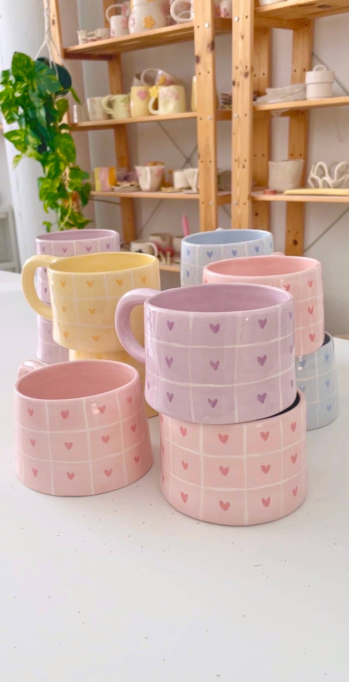 Pipa and Happy - Wholesale Coffee Mug - Mary Mug – Handmade Ceramic Cup with Hearts & Checks 400ml7