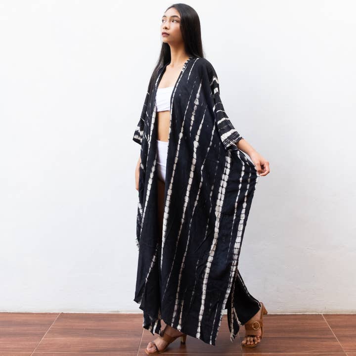 Vestido estilo kimono Tie Dye (negro y plateado), bata de playa tipo bikini para venta al por mayor de Bali Harvest