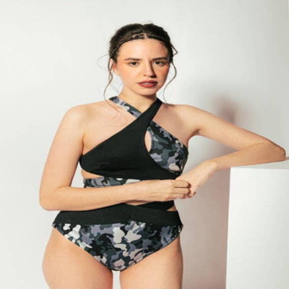 Le haut de bikini Perfect 10 par G180 Swim - Élégant et soutenant pour la vente par G180 LLC dba G180 Swim