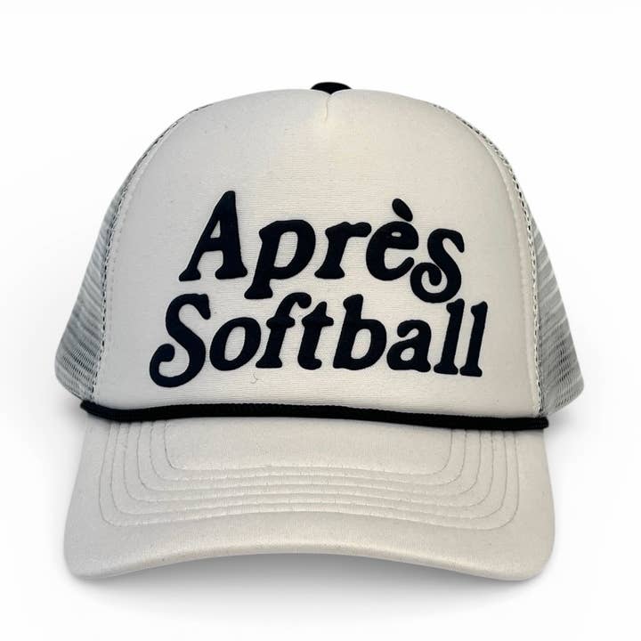 Après Softball Off White Casquette Trucker en Mousse pour la vente par Talisman & Co.