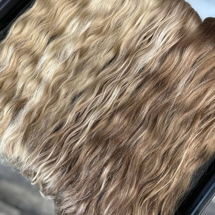 The Jess Natural Curl for wholesale on Faire2