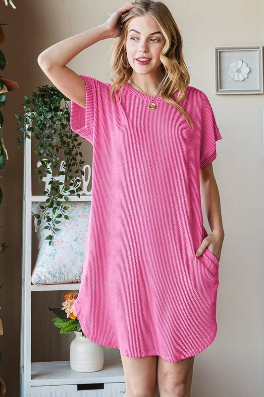 HEIMISH – Großhandel Kleid – Damen – ED6807-10 URBANES GERIPPTES MINIKLEID MIT SEITENTASCHE3