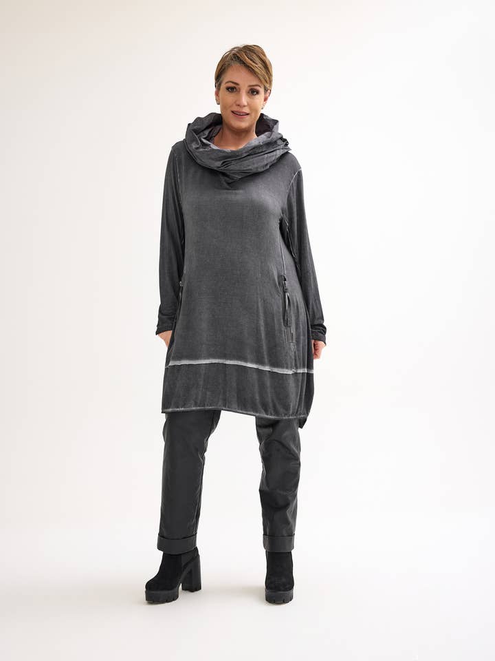 Tunique en viscose 23653 pour la vente par Zilberman