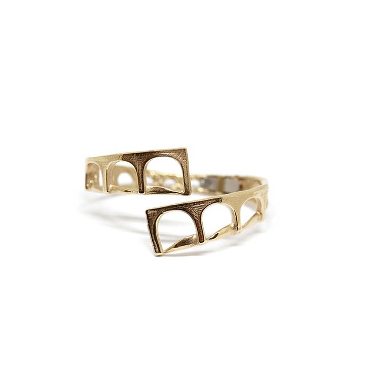 Aqueduct bracelet in gold-plated bronze for wholesale by Co.ro Jewels