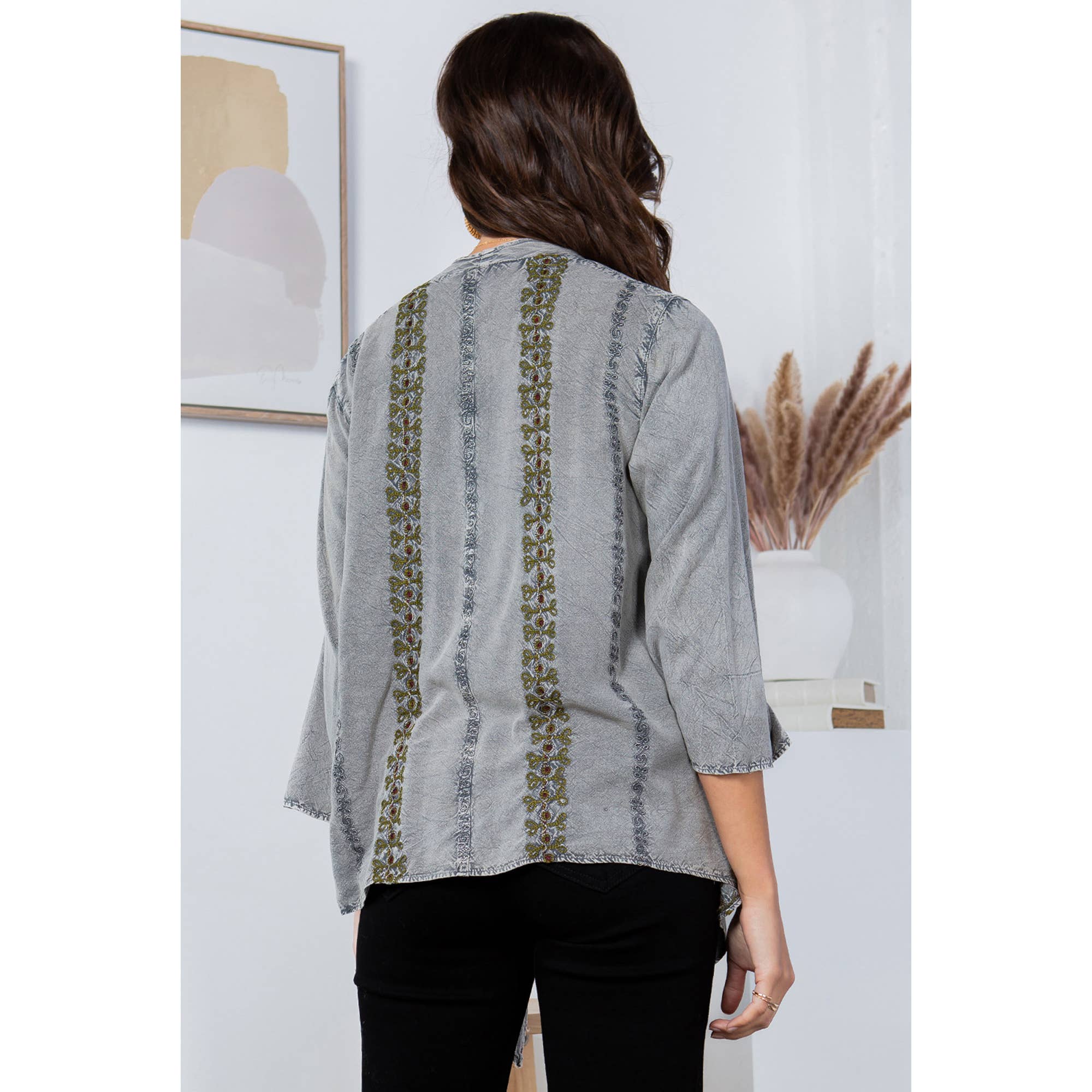 Young Threads - Wholesale Kimono - Women's - Bohemian Elegance: Stonewashed Rayon Kimono9