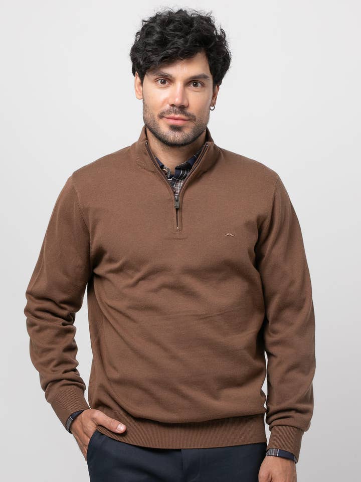 Pull à demi-fermeture éclair uni couleur pain grillé s/ livre pour la vente par Núñez de Arenas