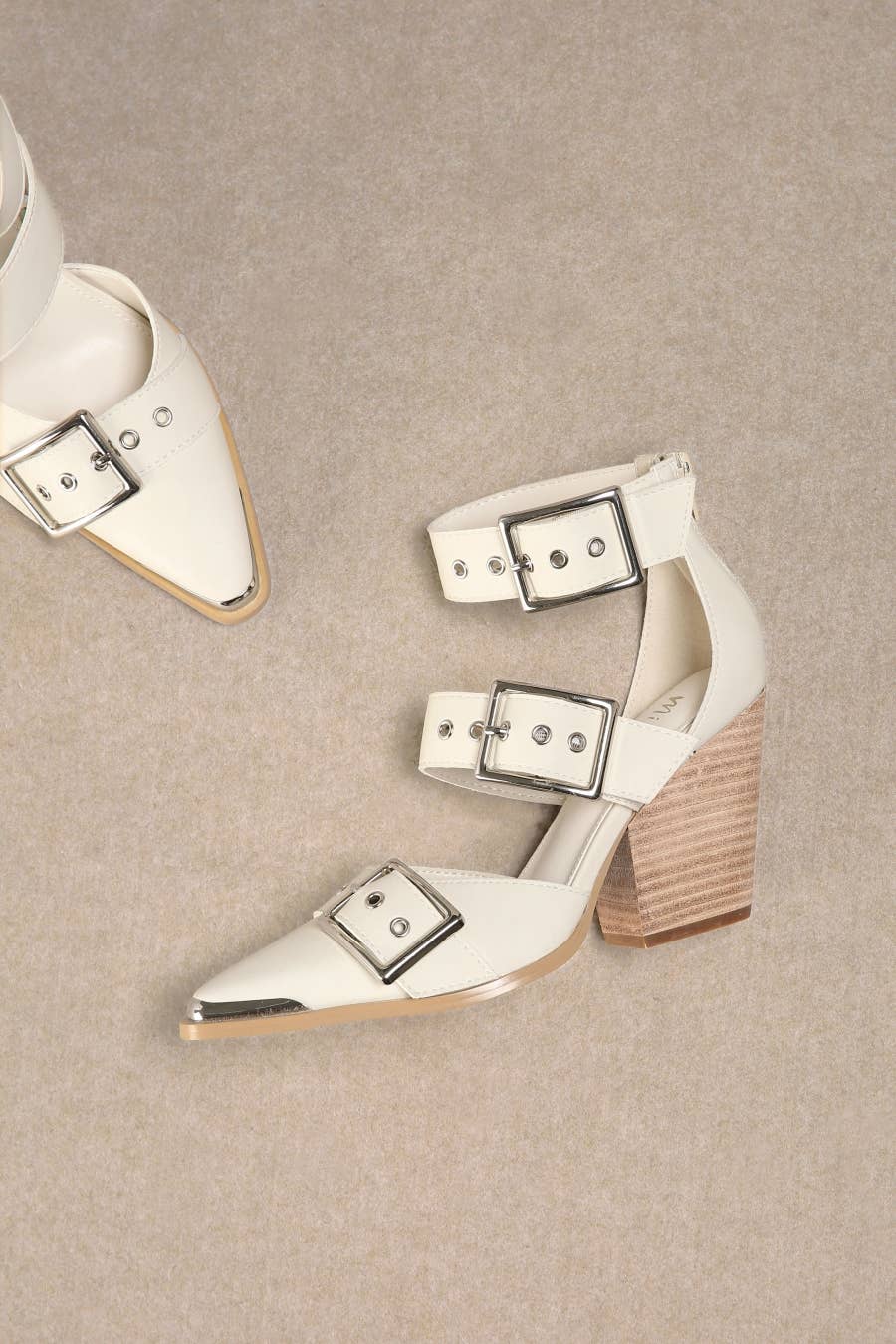 CCOCCI - Vendita all'ingrosso Tacchi alti - Donna - TACCHI LARGHI A PUNTA CON TRIPLA CINTURA HENDRIX19