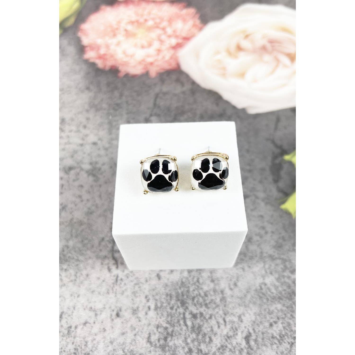 JHP Collection - Wholesale Stud/Post Earrings - DOG PAW PRINT CUSHION CUT EPOXY STUD EARRING0