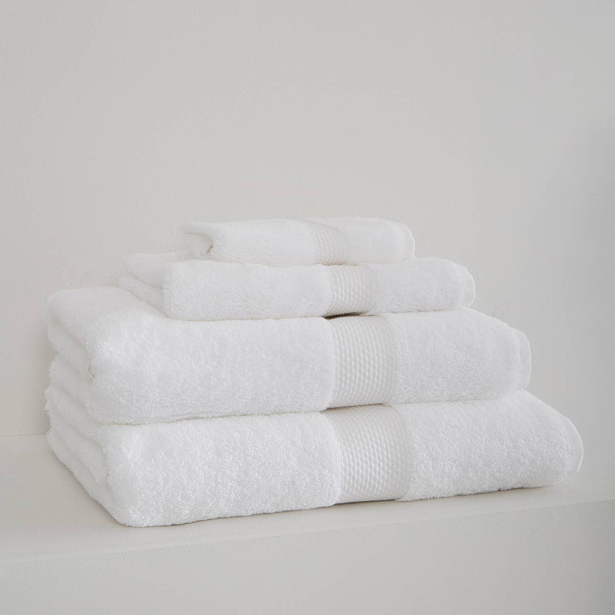 Adaste Home - Vente Serviettes de bain - Serviette 100 % coton marine, fabriquée en Turquie0