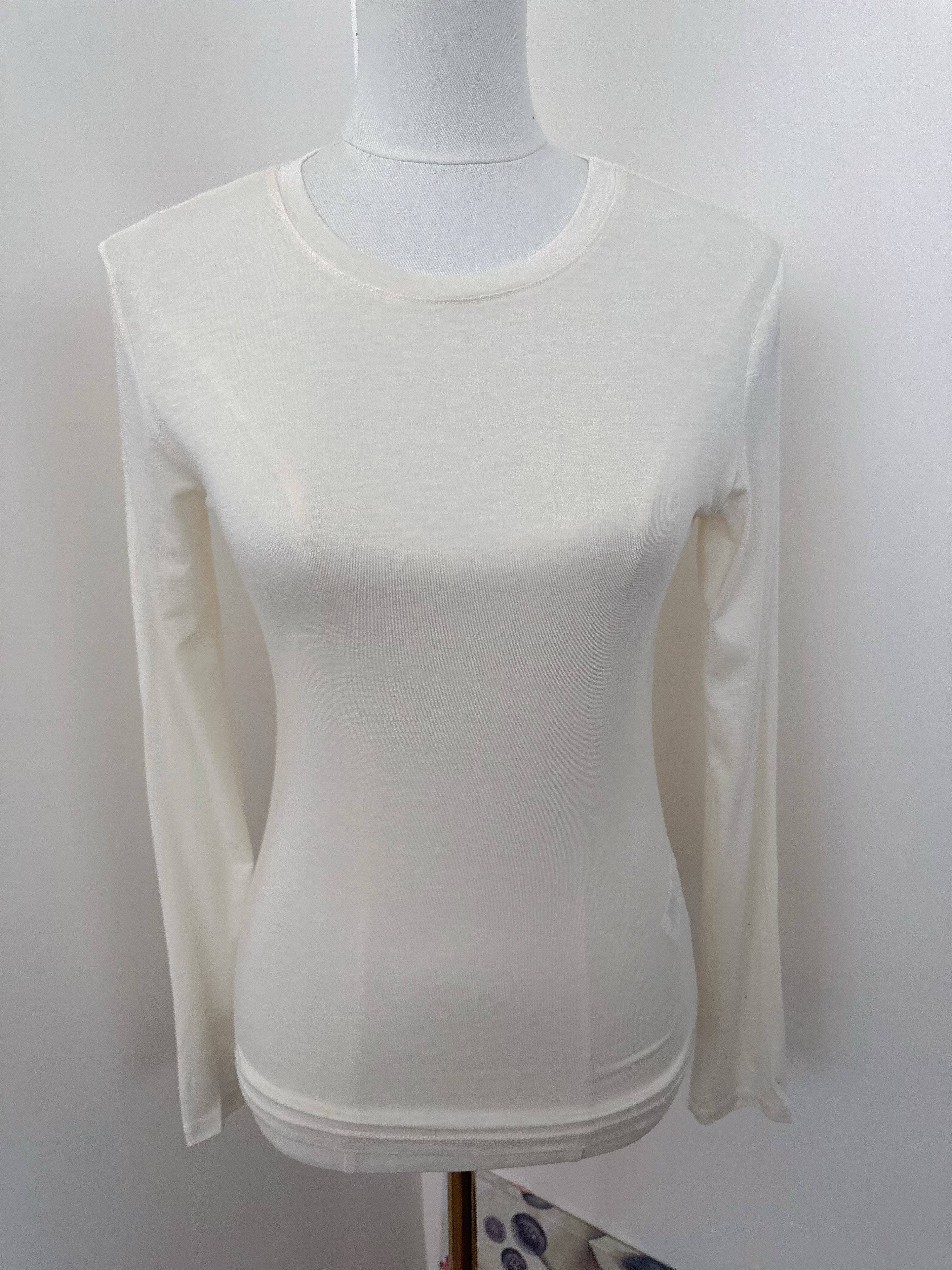 Navy Long-sleeve cashmere T-shirt with a round neckline for wholesale on Faire0