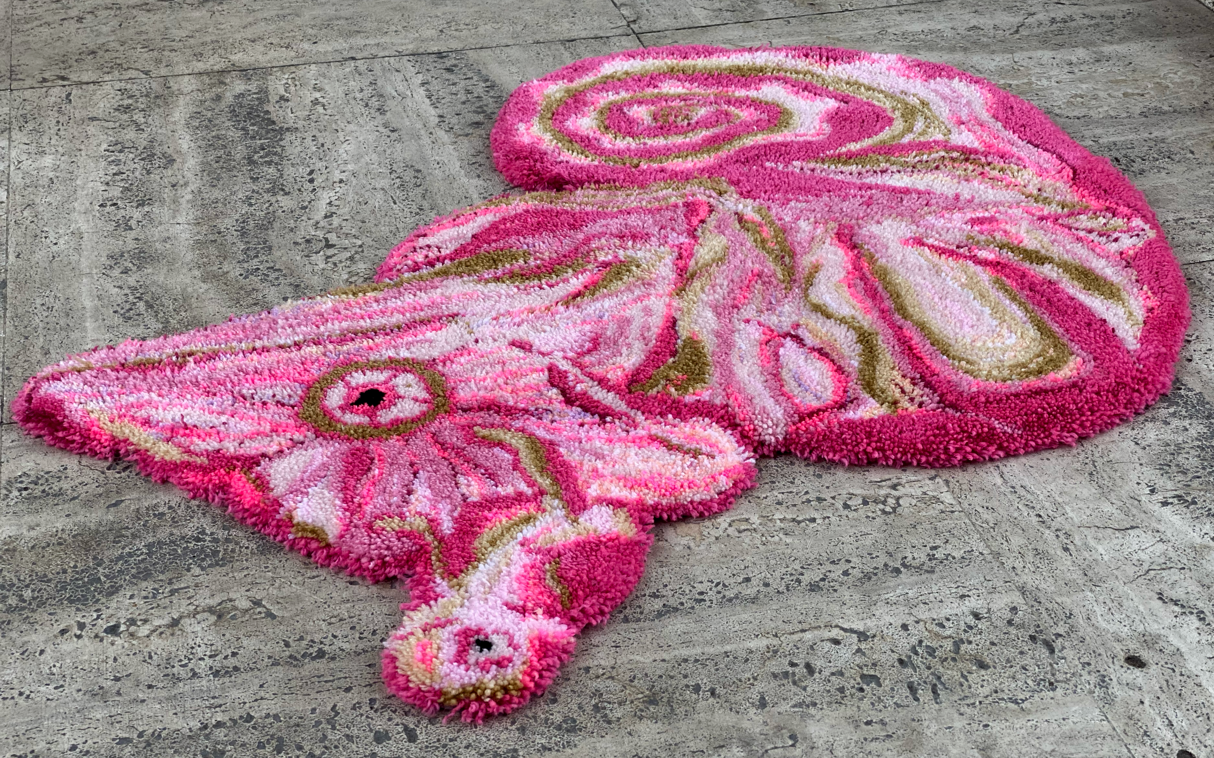 Mama Chameleon - Wholesale Area Rug - Elly back5