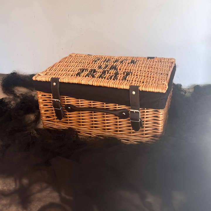 Purlee – wholesale Basket – Trick or Treat Halloween Basket2